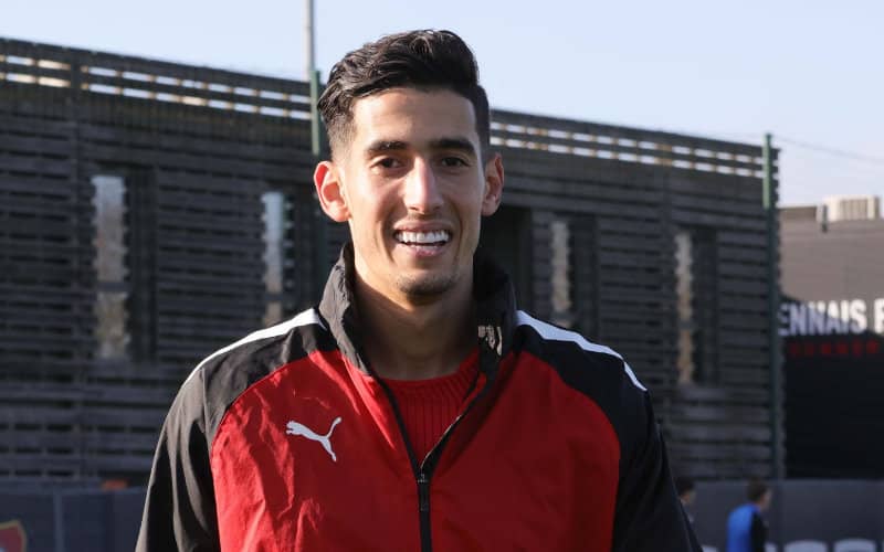 Moroccan Defender Aguerd Rejects West Ham's £17M Bid, Extends Rennes Contract