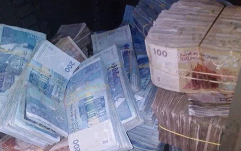 Moroccan Diaspora Remittances Surge to $11.8 Billion, Boosting National Economy