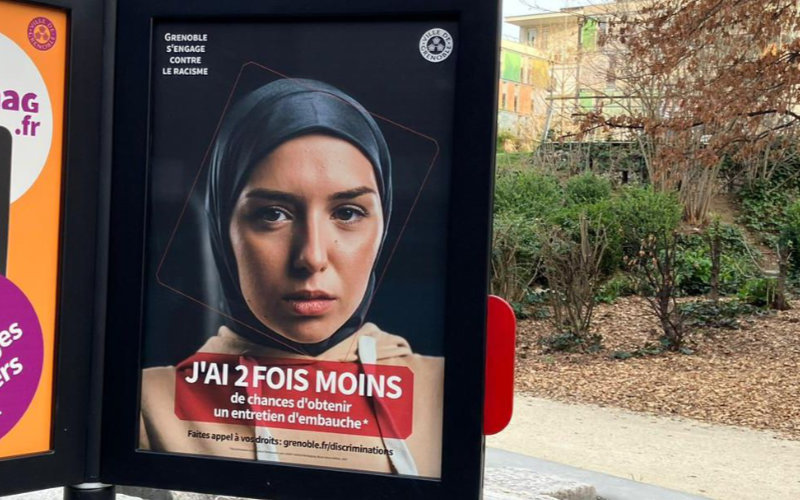 Moroccan Father in France Changes Children's Names to Combat Job and Housing Discrimination