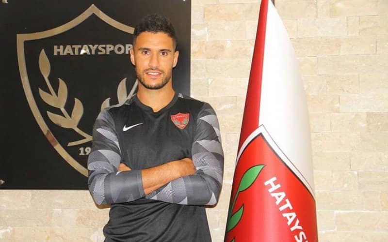 Moroccan Goalkeeper Munir Mohamedi Joins Turkish Club Hatayspor After Malaga Exit