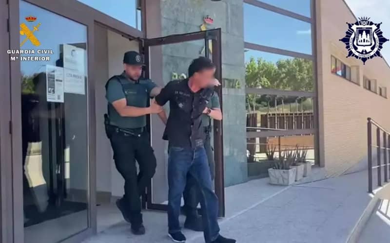 Moroccan Man Arrested in Spain for Stabbing Roommates in La Rioja