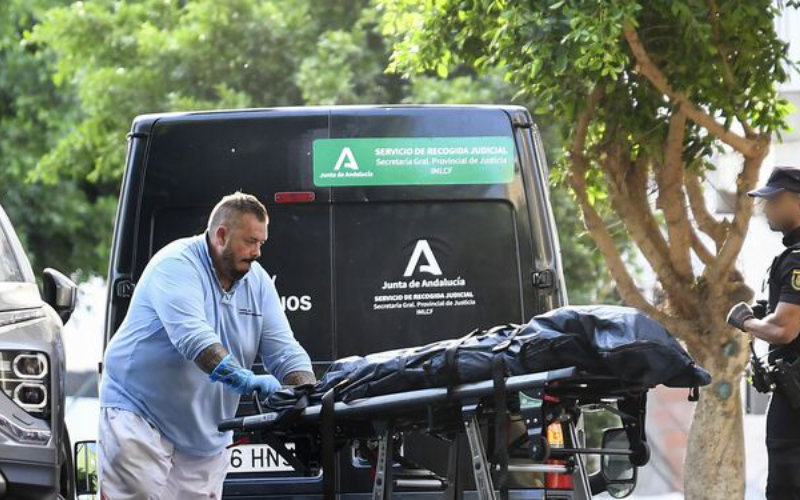 Moroccan Man Kills Wife in Front of Children in Almería, Spain
