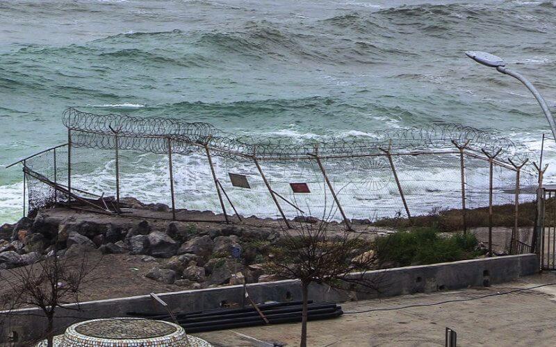 Moroccan Migrants Swim from Spanish Enclave to Return Home amid Border Closure