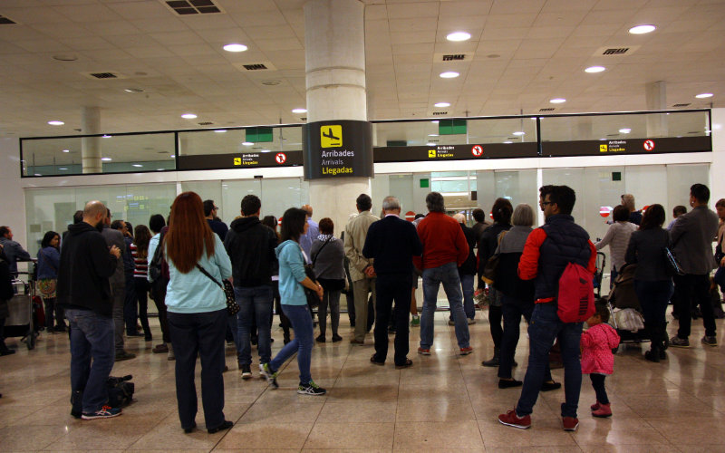 Moroccan Parents Abandon 10-Year-Old at Barcelona Airport, Sparking Outrage and Police Intervention