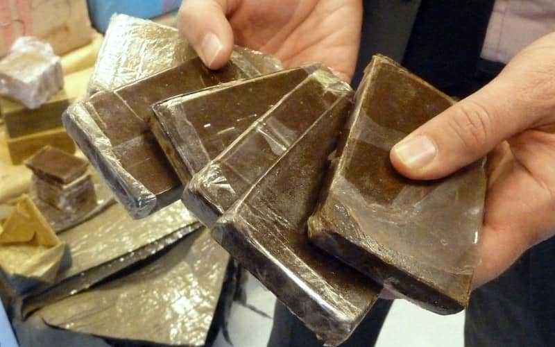 Moroccan Police Seize One Ton of Cannabis in Major Drug Bust Near Er-Rich