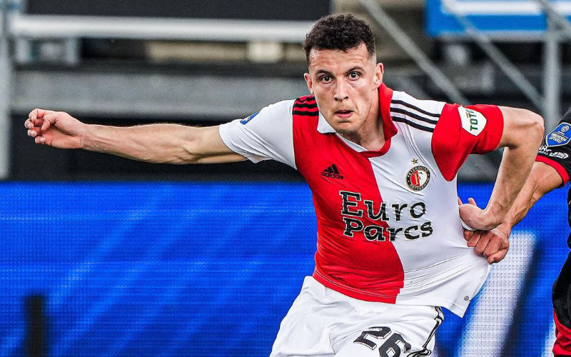 Moroccan Striker Idrissi Halts Transfer Talks, Aims to Prove Worth at Sevilla