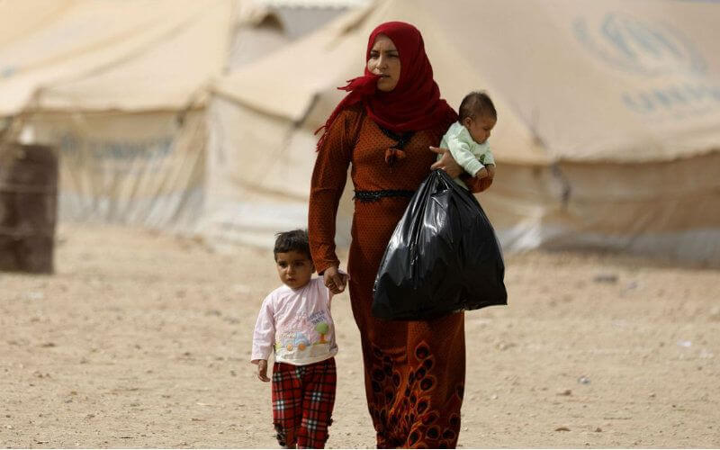 Moroccan Wives of ISIS Fighters Offered Repatriation from Syrian Camps