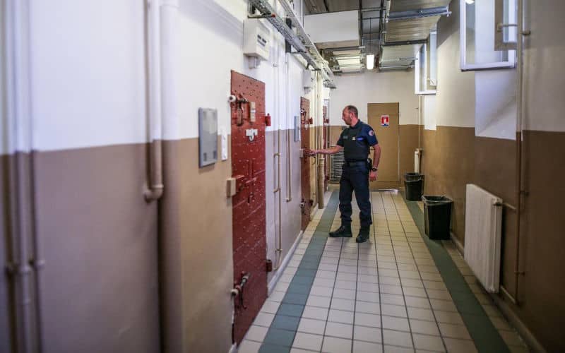 Moroccan Woman Critically Injured in Alleged Knife Attack by Ex-Partner in Agen