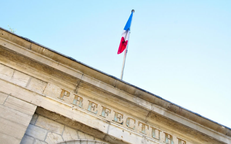 Moroccan Woman Evades Deportation: Judge Overrules Belfort Prefecture in Controversial Immigration Case