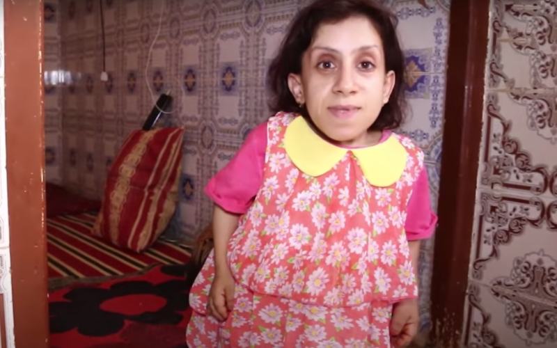 Moroccan Woman, 60 cm Tall, Aims to Break Guinness World Record for Shortest Adult