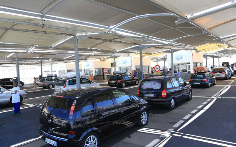 Morocco Tightens Rules on Vehicle Transfers for Expats: New Customs Guide Shakes Up Common Practices