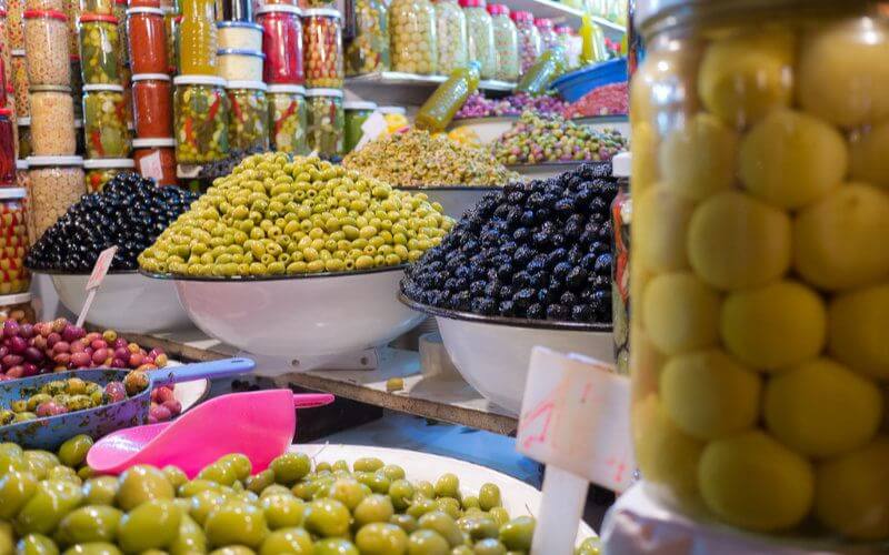 Morocco's Fez-Meknes Region Harvests Record 1 Million Tons of Olives