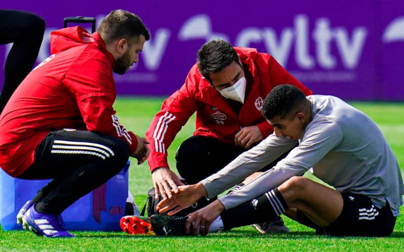 Morocco's World Cup Hopes Dim as El Yamiq Sidelined with Injury
