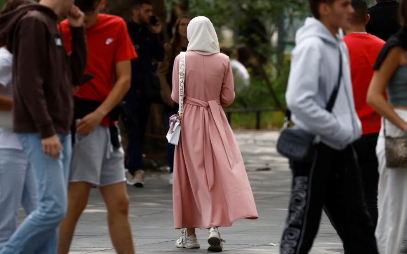 Muslim Professionals Leaving France Amid Rising Discrimination and Career Barriers