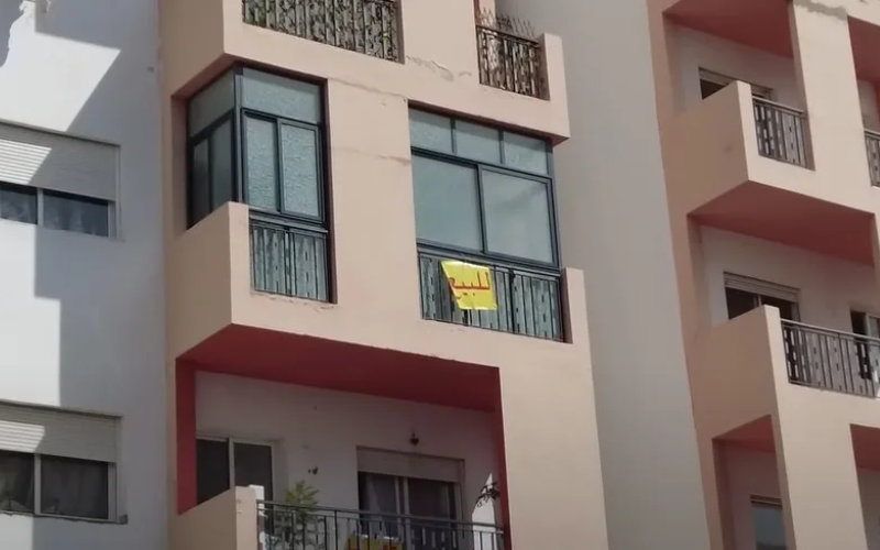 Near Casablanca, buildings are threatened with collapse
