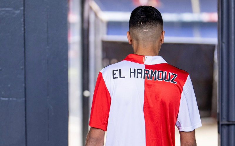 Netherlands Appoints Moroccan Coach to Retain Dual-National Soccer Talents