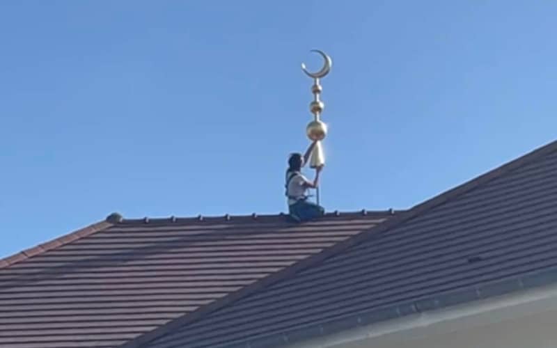 New Mosque in Lieusaint Opens, Accommodating 600 Worshippers Near City Center