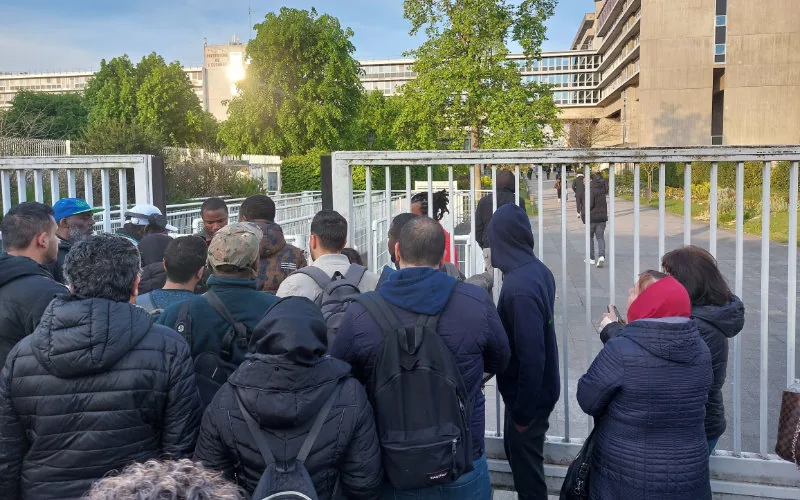 Protesters Demand Better Treatment of Immigrants at French Prefecture