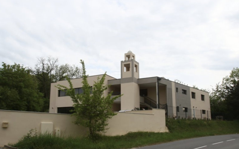Racist Vandalism Targets Auch Mosque in France, Authorities Condemn Attack