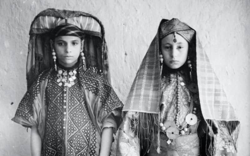 Rare Photos Unveil Morocco's Vanished Jewish Communities at Paris Museum