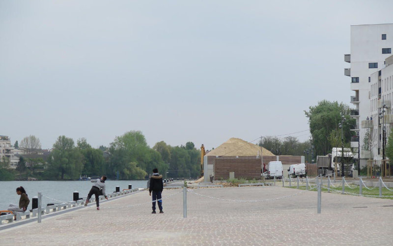 Shocking Discovery: Four Bodies Found in Seine River Sparks Mystery and Investigation