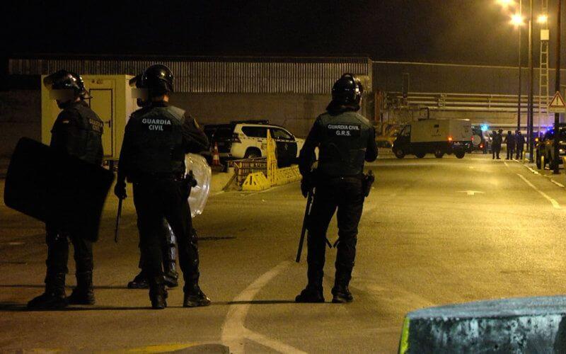 Spain Expels Moroccan Migrants After Violent Clashes at Ceuta Port