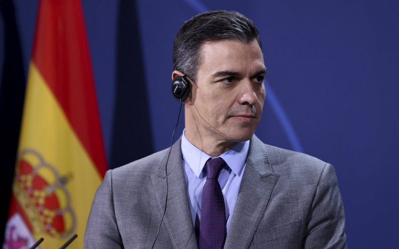 Spanish PM Sanchez Heckled Over Western Sahara Policy at Campaign Rally