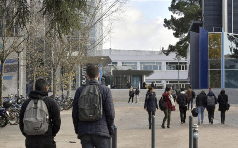 Survey Reveals 40% of French Muslims Face Racial Discrimination, Government Official Responds