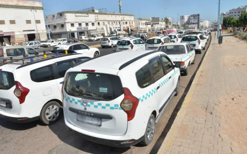 Taxi Drivers Block Student Bus in Casablanca, Sparking Outrage