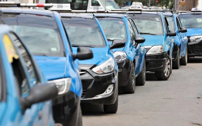 Tourists Decry Taxi Scams and Overcharging in Morocco's Capital