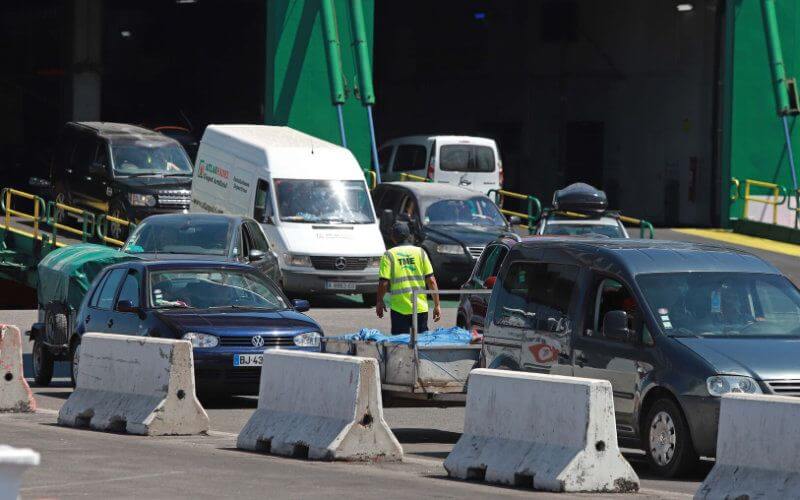 EU Travel Restrictions Exempt Moroccan Residents and Students Despite Covid Surge