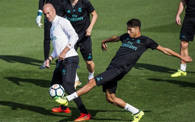 Zidane Eyes Hakimi's Early Return to Bolster Real Madrid Defense