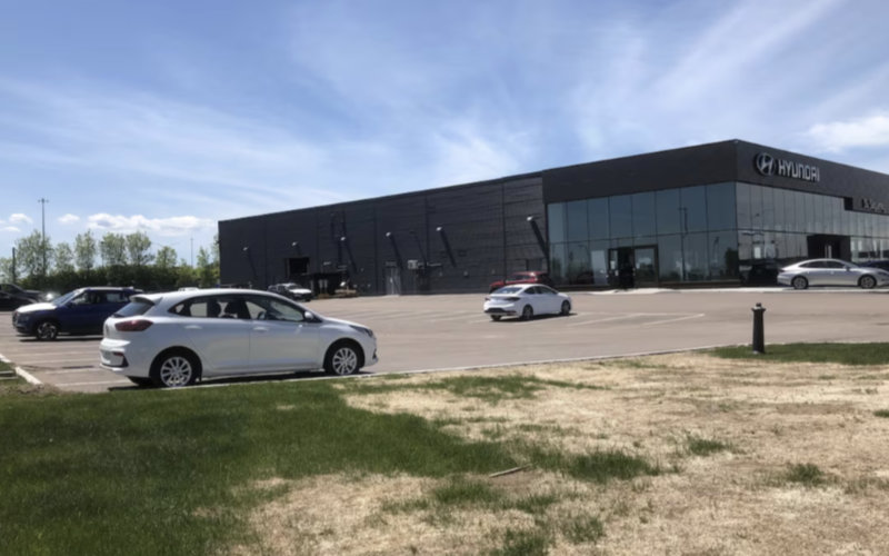 Canadian Auto Dealers Seek Moroccan Workers Amid Labor Shortage