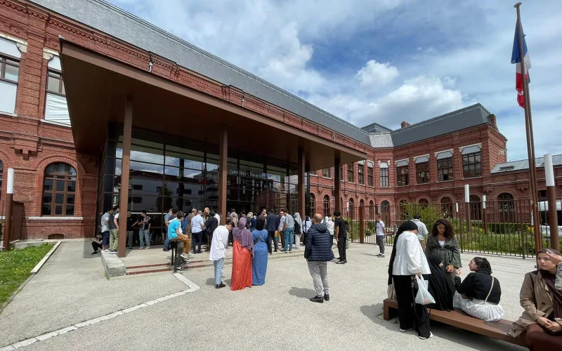 Court Overturns Decision to Revoke Muslim School's State Contract in Lille