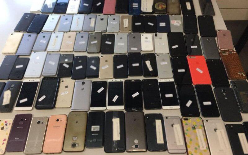 Customs Seize 300 Smuggled Smartphones at Moroccan Port of Tanger-Med