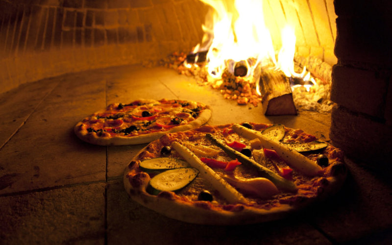 Food Poisoning Tragedy: Teacher Dies After Eating Pizza in Laâyoune, Morocco