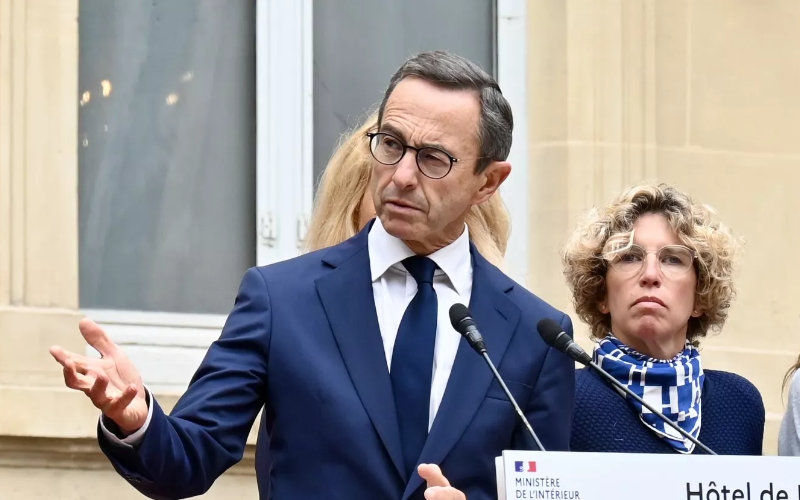 French Interior Minister Praises Morocco's Cooperation on Migrant Returns, Urges Tougher Stance on Algeria