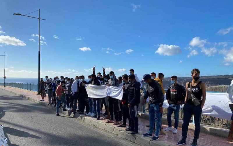 Protesters in Canary Islands Decry Migrant Detention and Border Policies
