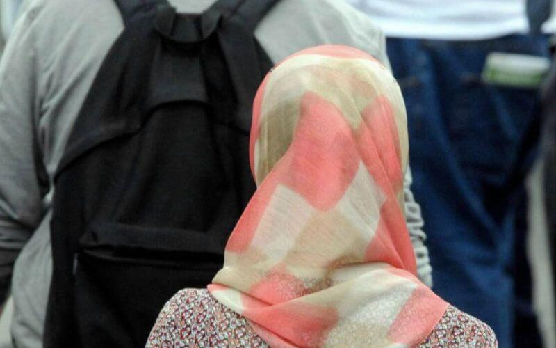 Survey: Majority of Moroccans Support Mandatory Hijab, Young Adults Most in Favor
