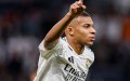 Alavés Defender Benched After Requesting Mbappé's Jersey Mid-Match
