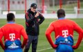 Bayern Munich Coach Tuchel Addresses Mazraoui's Playing Time Concerns