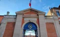 His employer tries four times to regularize his status, but this Moroccan man ultimately receives an OQTF