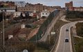 Moroccan Migrant Enters Spanish Enclave of Melilla Using Paraglider, Evading Border Fence