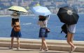 Unseasonable Heat Wave Sweeps France as Moroccan Air Mass Pushes North