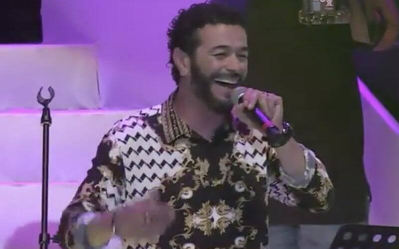 Algerian Singer Cheb Nasro Urges Morocco-Algeria Border Reopening at Raï Festival