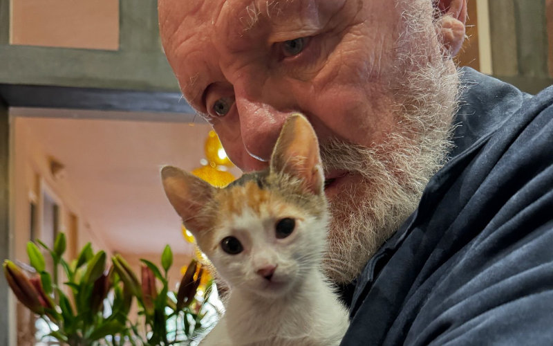 Anthony Hopkins Shares Family Vacation Photos from Ouarzazate, Morocco