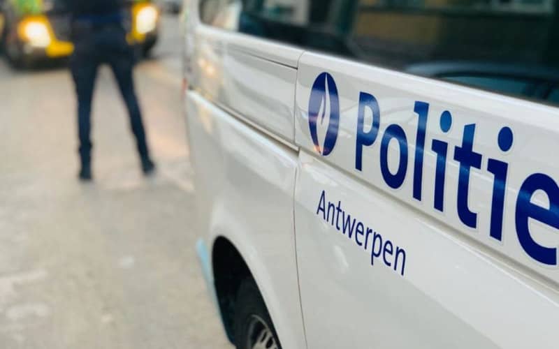 Armed Attack on Antwerp Drug Kingpin's Home Sparks Police Investigation