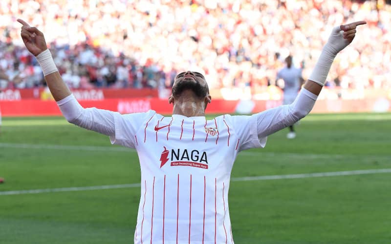 Arsenal Eyes Moroccan Striker En-Nesyri in January Transfer Window