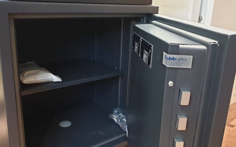 Casablanca Burglary Ring Busted: $900,000 in Safe Deposit Box Thefts