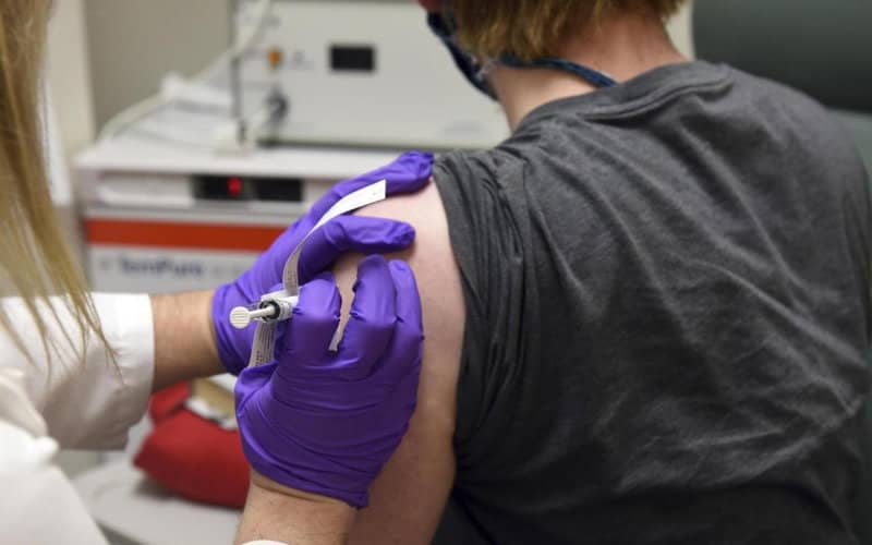 Expert Warns Against Attenuated Virus COVID-19 Vaccines as China Leads Development